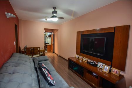 Apartamento à venda com 72m², 2 quartos e 1 vaga Apartamento à venda com 72m², 2 quartos e 1 vagaSala