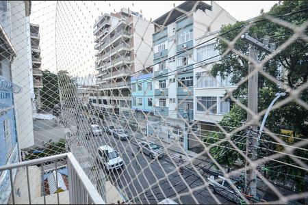 Apartamento à venda com 72m², 2 quartos e 1 vaga Apartamento à venda com 72m², 2 quartos e 1 vagaSala