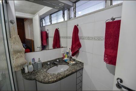 Apartamento à venda com 72m², 2 quartos e 1 vaga Apartamento à venda com 72m², 2 quartos e 1 vagaBanheiro da Suíte