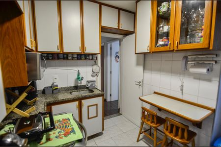 Apartamento à venda com 72m², 2 quartos e 1 vaga Apartamento à venda com 72m², 2 quartos e 1 vagaCozinha