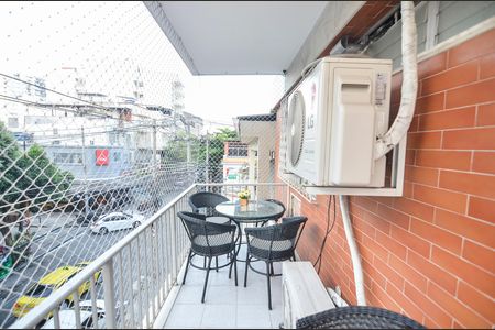 Sala de apartamento à venda com 2 quartos, 72m² em Vila Isabel, Rio de Janeiro