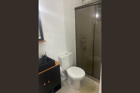 Apartamento à venda com 55m², 2 quartos e 1 vaga Apartamento à venda com 55m², 2 quartos e 1 vagaBanheiro