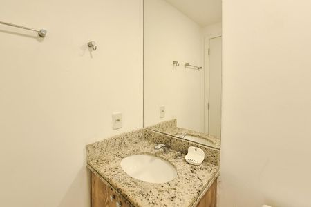 Apartamento para alugar com 52m², 2 quartos e 1 vaga Apartamento para alugar com 52m², 2 quartos e 1 vagaBanheiro Social