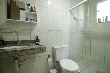 Casa à venda com 270m², 3 quartos e 2 vagasBanheiro da Suíte 1
