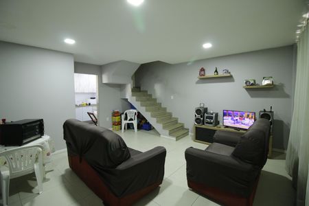 Sala de casa à venda com 3 quartos, 270m² em Jacarepaguá, Rio de Janeiro