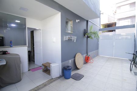 Casa à venda com 270m², 3 quartos e 2 vagasQuintal
