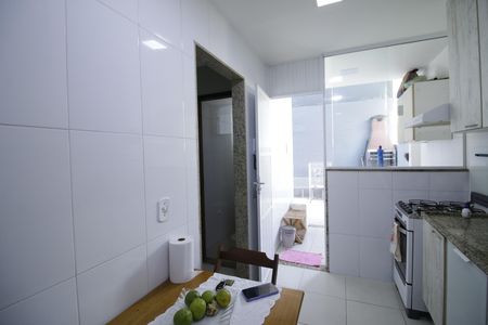 Casa à venda com 270m², 3 quartos e 2 vagasCozinha