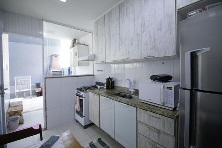 Casa à venda com 270m², 3 quartos e 2 vagasCozinha