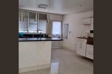 Casa à venda com 3 quartos, 300m² em Jardim Petropolis, São Paulo
