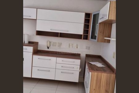 Casa à venda com 3 quartos, 300m² em Jardim Petropolis, São Paulo