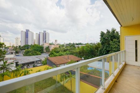 Casa à venda com 4 quartos, 320m² em Santo Amaro, São Paulo