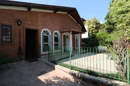 Casa à venda com 389m², 3 quartos e 3 vagas Casa à venda com 389m², 3 quartos e 3 vagasQuintal e Garagem