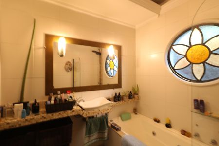 Casa à venda com 389m², 3 quartos e 3 vagas Casa à venda com 389m², 3 quartos e 3 vagasBanheiro da Suíte