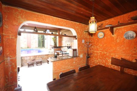 Casa à venda com 389m², 3 quartos e 3 vagas Casa à venda com 389m², 3 quartos e 3 vagasÁrea gourmet
