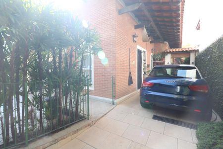Quintal e Garagem de casa à venda com 3 quartos, 389m² em Jardim Sao Caetano, São Caetano do Sul
