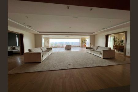 Apartamento à venda com 3 quartos, 754m² em Jardim Panorama, São Paulo