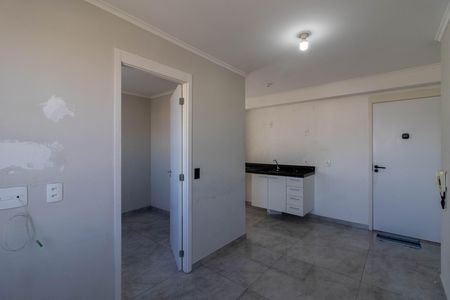 Sala de apartamento à venda com 2 quartos, 37m² em Vila das Bandeiras, Guarulhos