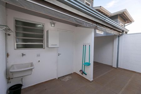 Casa de condomínio para alugar com 102m², 3 quartos e 2 vagas Casa de condomínio para alugar com 102m², 3 quartos e 2 vagasLAVANDERIA