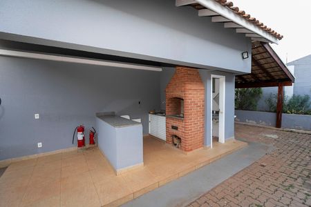 Casa de condomínio para alugar com 102m², 3 quartos e 2 vagas Casa de condomínio para alugar com 102m², 3 quartos e 2 vagasCHURRASQUEIRA