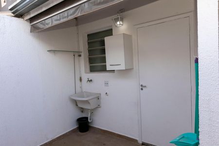 Casa de condomínio para alugar com 102m², 3 quartos e 2 vagas Casa de condomínio para alugar com 102m², 3 quartos e 2 vagasLAVANDERIA
