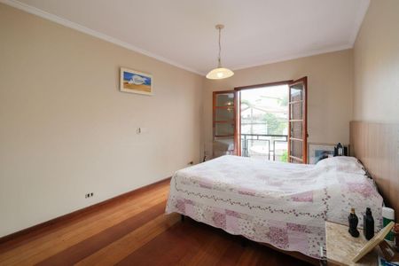 Casa à venda com 241m², 3 quartos e 5 vagas