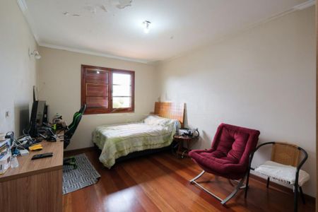 Casa à venda com 241m², 3 quartos e 5 vagas
