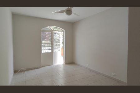 Casa à venda com 168m², 3 quartos e 2 vagas