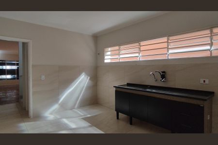 Casa à venda com 168m², 3 quartos e 2 vagas