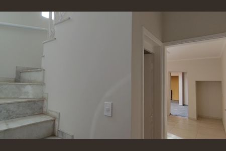 Casa à venda com 168m², 3 quartos e 2 vagas