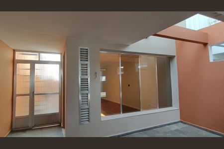Casa à venda com 168m², 3 quartos e 2 vagas