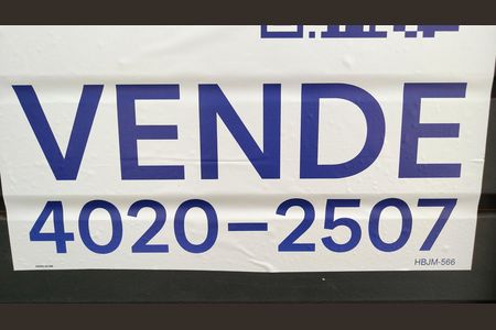 Casa à venda com 168m², 3 quartos e 2 vagas
