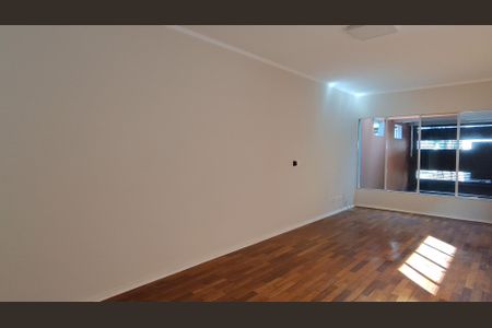 Casa à venda com 168m², 3 quartos e 2 vagas