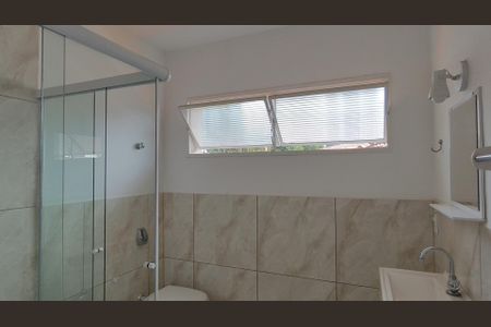 Casa à venda com 168m², 3 quartos e 2 vagas
