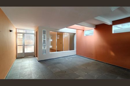 Casa à venda com 168m², 3 quartos e 2 vagas