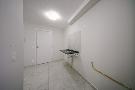 Apartamento para alugar com 43m², 2 quartos e 1 vaga Apartamento para alugar com 43m², 2 quartos e 1 vagaCozinha e Área de Serviço