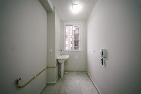 Apartamento para alugar com 43m², 2 quartos e 1 vaga Apartamento para alugar com 43m², 2 quartos e 1 vagaCozinha e Área de Serviço