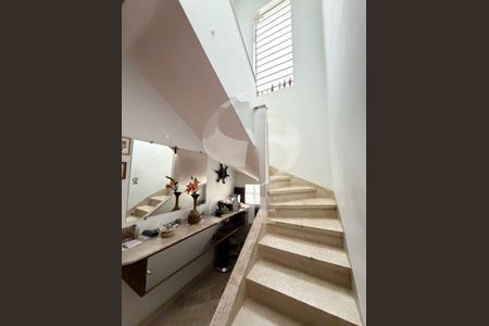 Casa à venda com 2 quartos, 112m² em Jardim Aeroporto, São Paulo