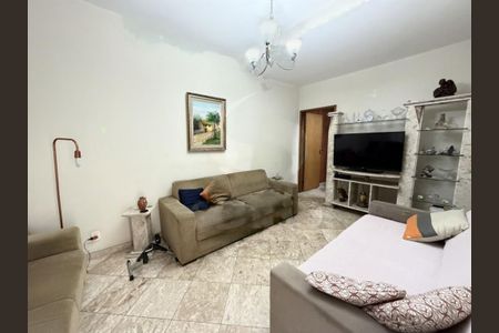 Casa à venda com 2 quartos, 112m² em Jardim Aeroporto, São Paulo