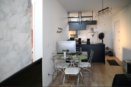 Apartamento à venda com 48m², 2 quartos e 1 vaga Apartamento à venda com 48m², 2 quartos e 1 vagaSala