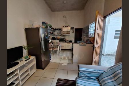Casa à venda com 102m², 3 quartos e 2 vagas