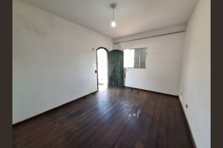 Casa à venda com 102m², 3 quartos e 2 vagas