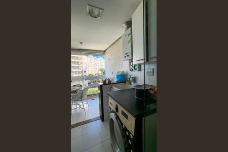 Apartamento à venda com 70m², 2 quartos e 1 vaga Apartamento à venda com 70m², 2 quartos e 1 vagaCozinha e Área de Serviço