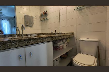 Apartamento à venda com 70m², 2 quartos e 1 vaga Apartamento à venda com 70m², 2 quartos e 1 vagaBanheiro da Suíte
