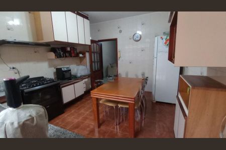 Casa à venda com 144m², 3 quartos e 2 vagas