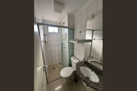Apartamento para alugar com 70m², 3 quartos e 1 vaga Apartamento para alugar com 70m², 3 quartos e 1 vagaBanheiro