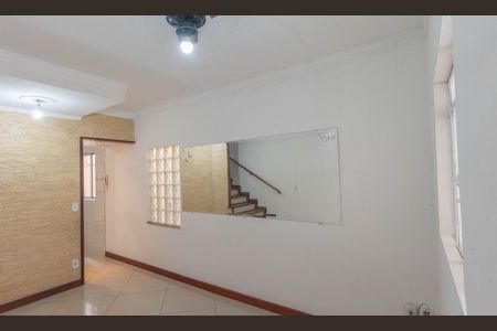Casa de condomínio para alugar com 70m², 3 quartos e 1 vagaSala