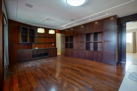 Apartamento à venda com 3 quartos, 249m² em Vila Sofia, São Paulo