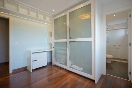 Apartamento à venda com 249m², 3 quartos e 4 vagas
