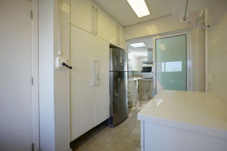 Apartamento à venda com 249m², 3 quartos e 4 vagas