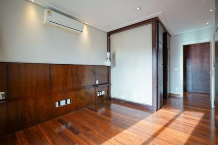Apartamento à venda com 249m², 3 quartos e 4 vagas